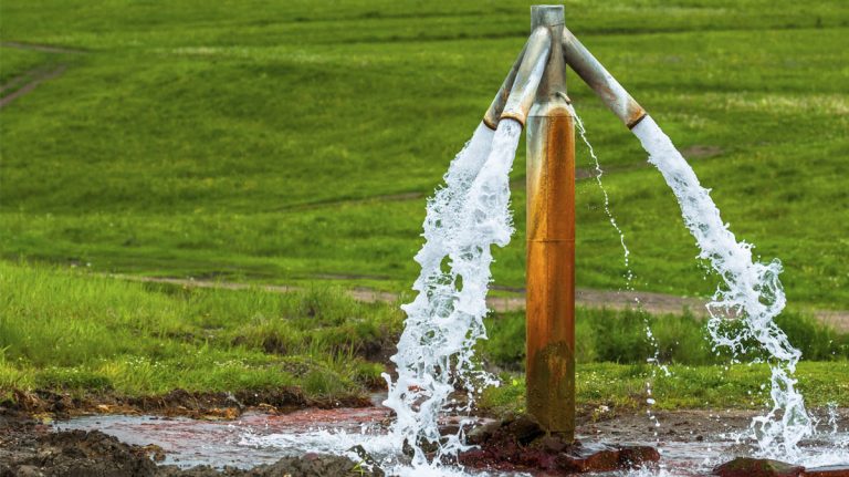 डिप बोरिङबाट सुख्खा डाँडामा पनि खानेपानी