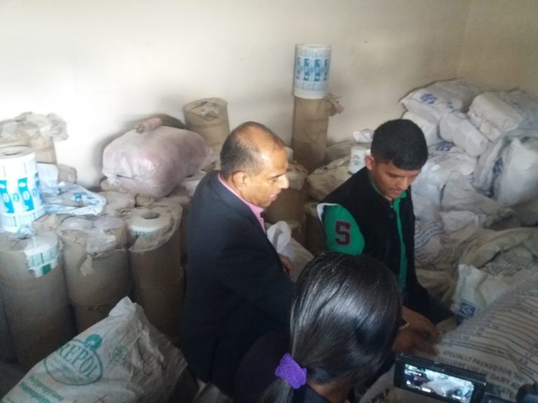 म्याद सकिएकाे पाउडर दूध बेच्ने डेरीमा कृषि मन्त्रालयले गर्‍याे शिलबन्दी