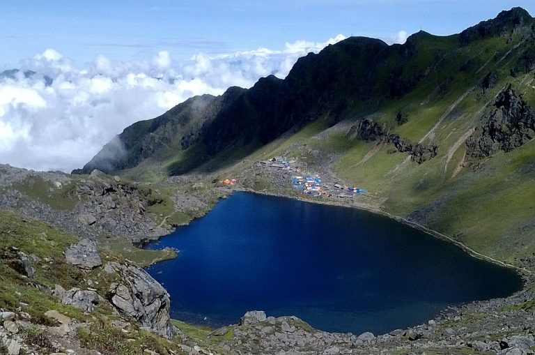 १५ हजार यात्रु गोसाइँकुण्ड पुग्ने
