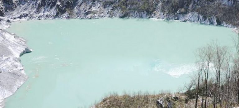 मादी खोलाको पानीलाई प्रशोधन गरी वितरण गर्ने