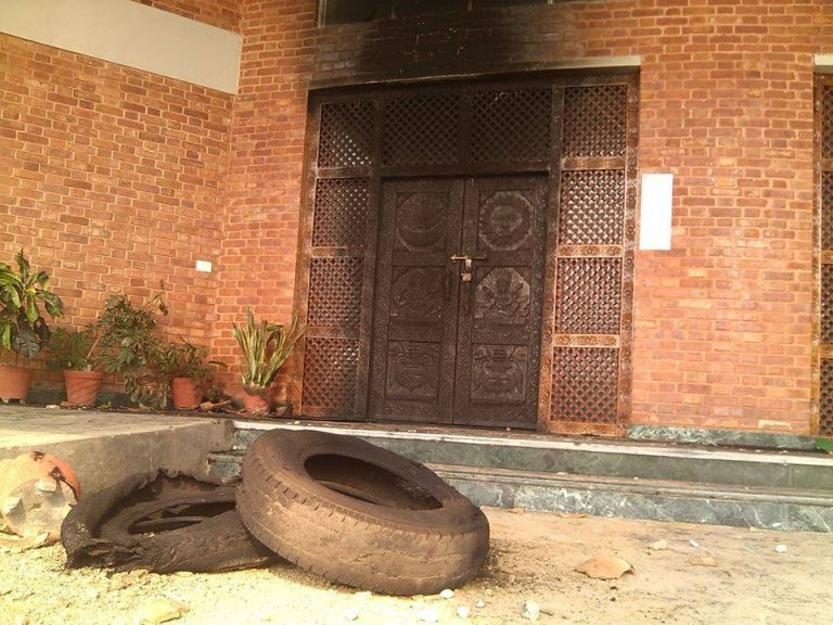 कृषि तथा वनविज्ञान विश्वविद्यालय रामपुरमा आगजनी