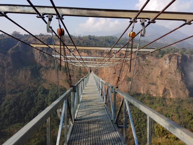 बिश्वकै दोस्रो अग्लो बञ्जीजम्प निर्माण कार्य अन्तिम चरणमा