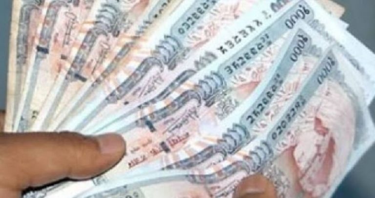 किसानलाई हेर्ने सरकारी दृष्टिमा नै खोट, केन्द्रले पठाएको राहात दिन जिल्लामा आनाकानी