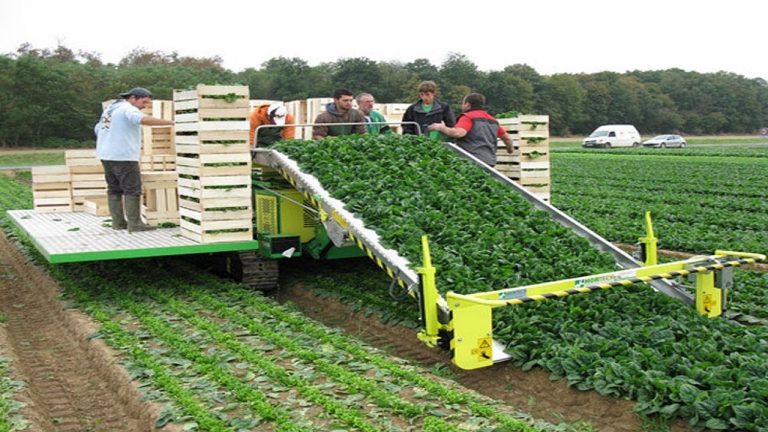 आधुनिक कृषि औजारमा किसानको आकर्षण बढ्दो 