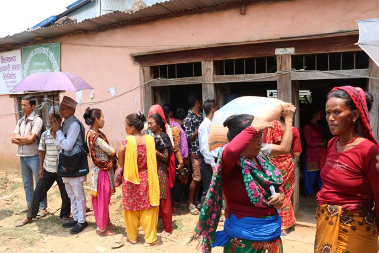 प्रकृतीले पानी दियो, सरकारले मल दिन सकेन